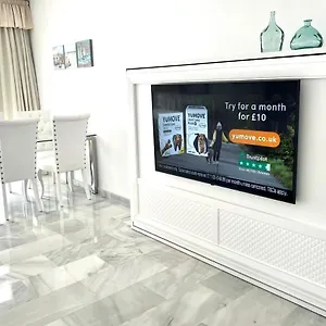  Apartamento Mi Capricho Beachfront- P300 - With Sea View